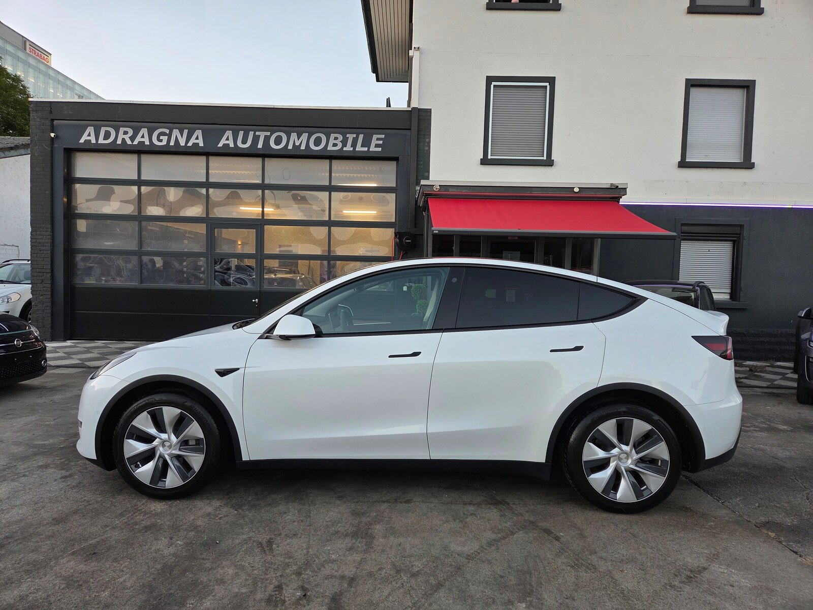 TESLA Model Y Long Range, Electric, Second hand / Used, Automatic - 5