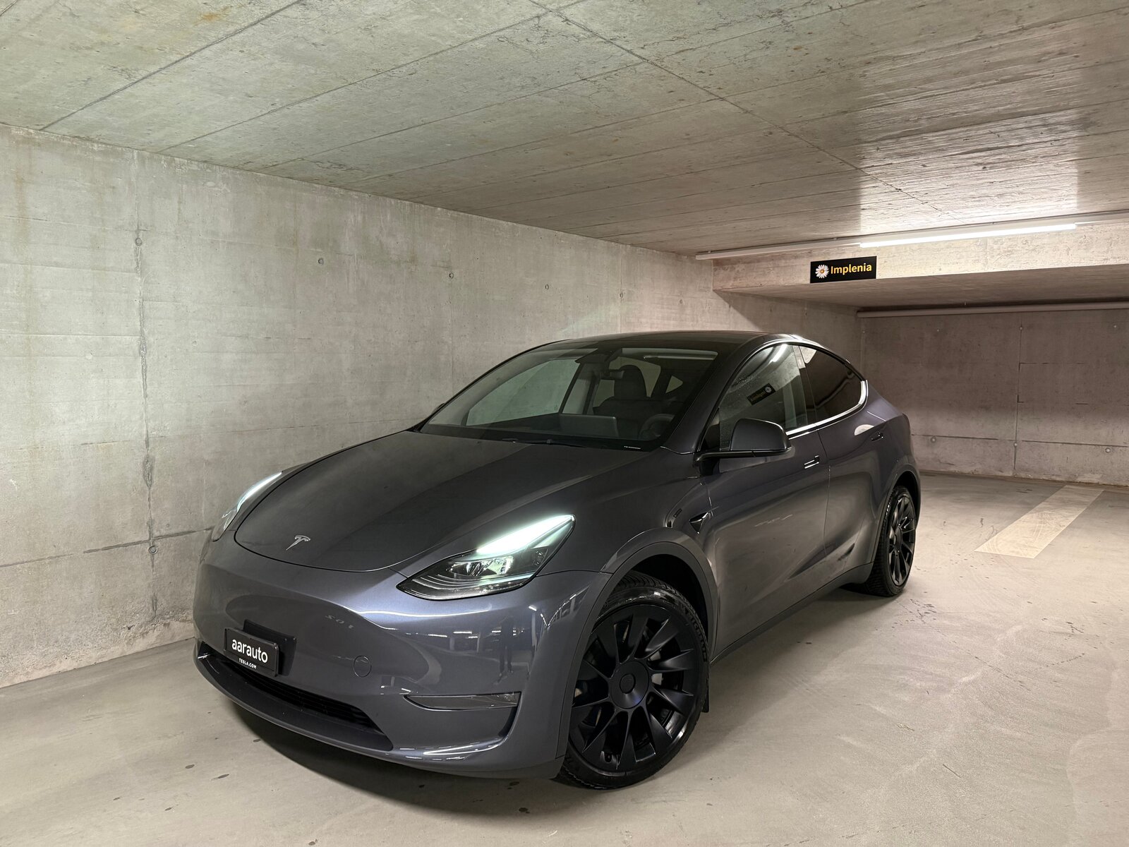 TESLA Model Y Long Range