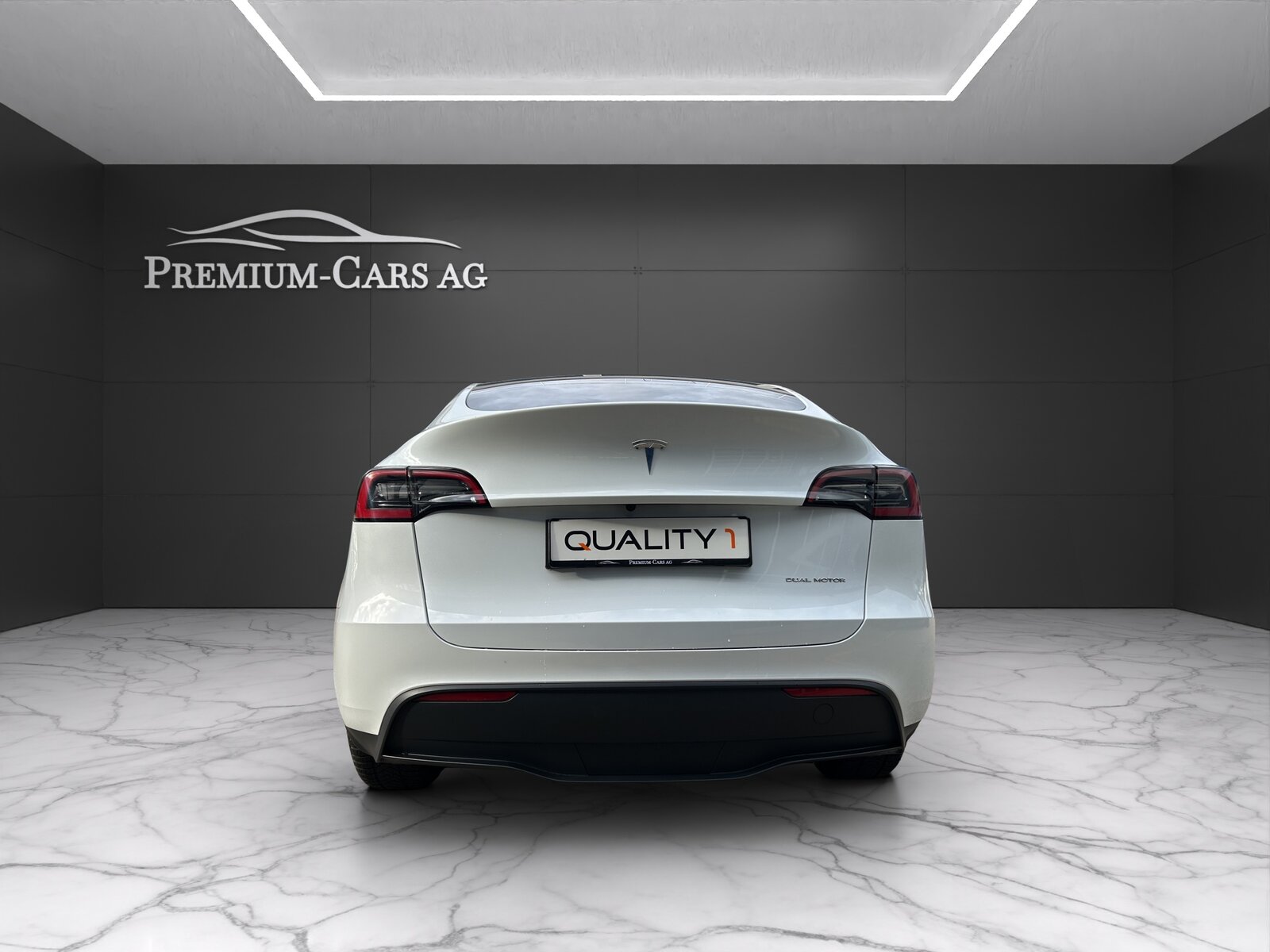 TESLA Model Y Long Range Dual Motor AWD / Model 2023, Elektro, Occasion, Automatik - 5