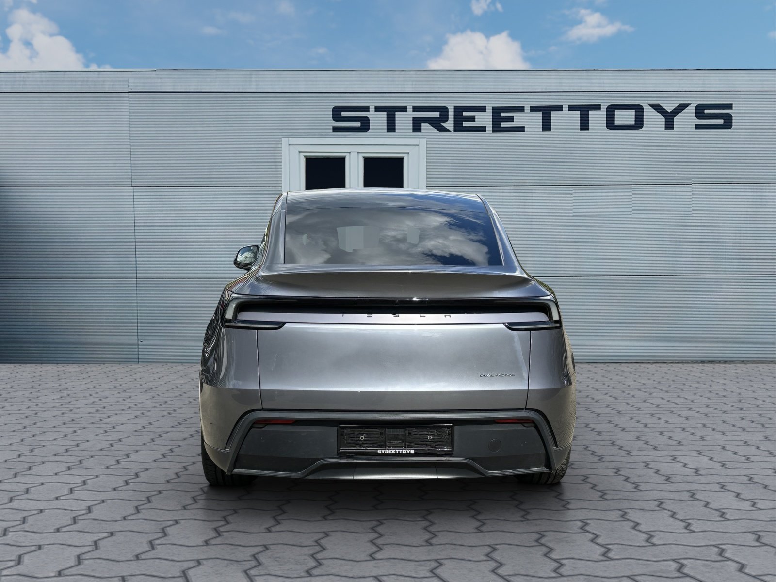 TESLA Model Y Premium AWD Maximale Reichweite 2026, Electric, Ex-demonstrator, Automatic - 4