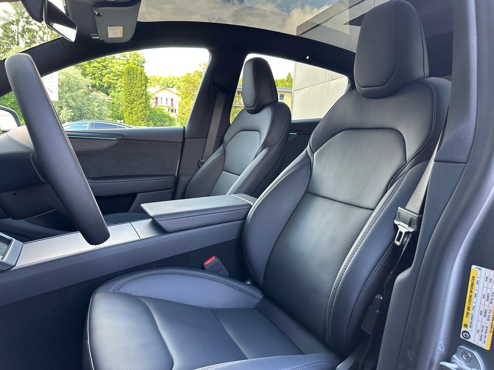 TESLA Model Y Premium AWD Maximale Reichweite 2026, Electric, Ex-demonstrator, Automatic - 7