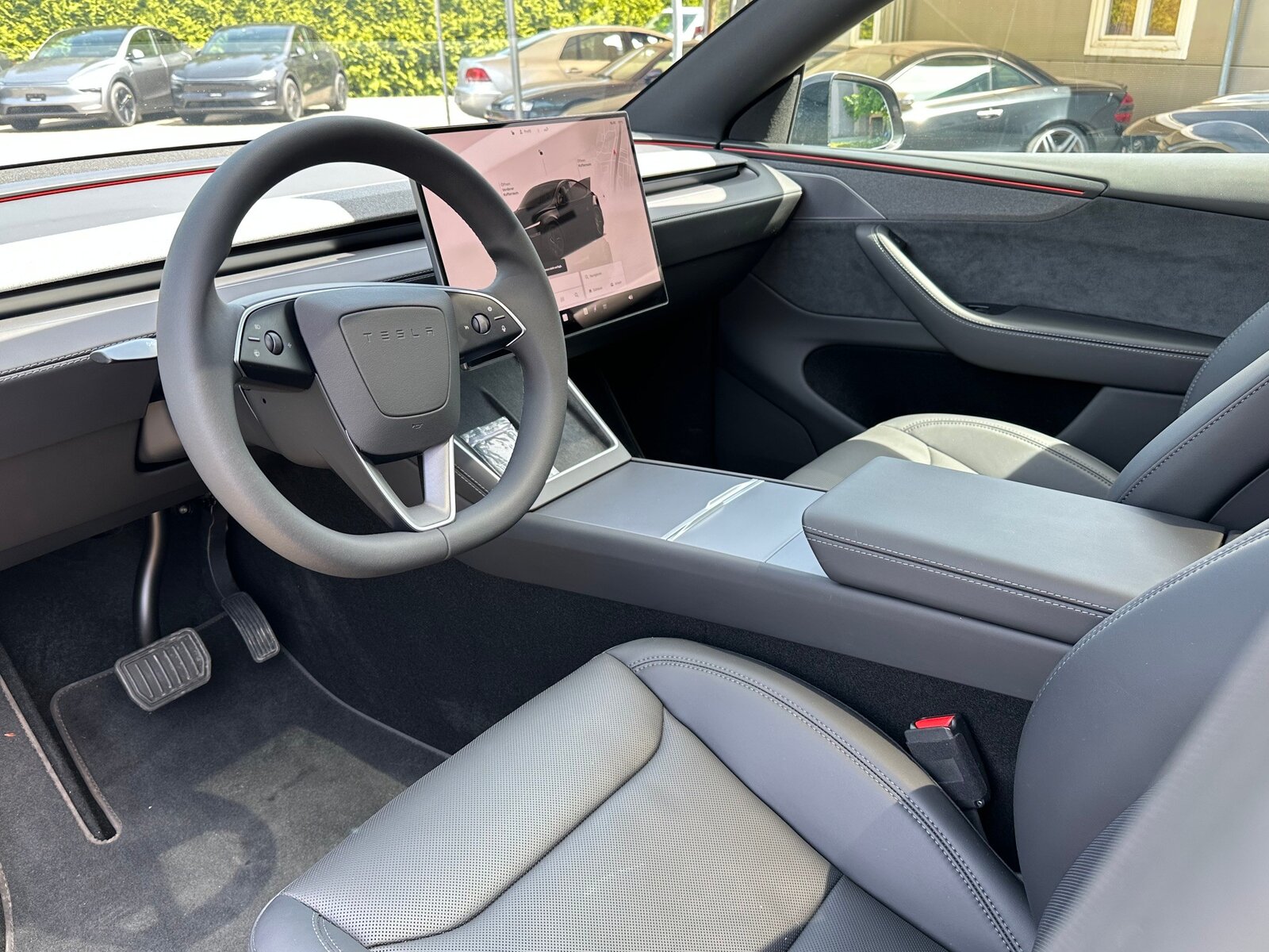 TESLA Model Y Premium AWD Maximale Reichweite 2026, Elektro, Vorführwagen, Automatik - 6