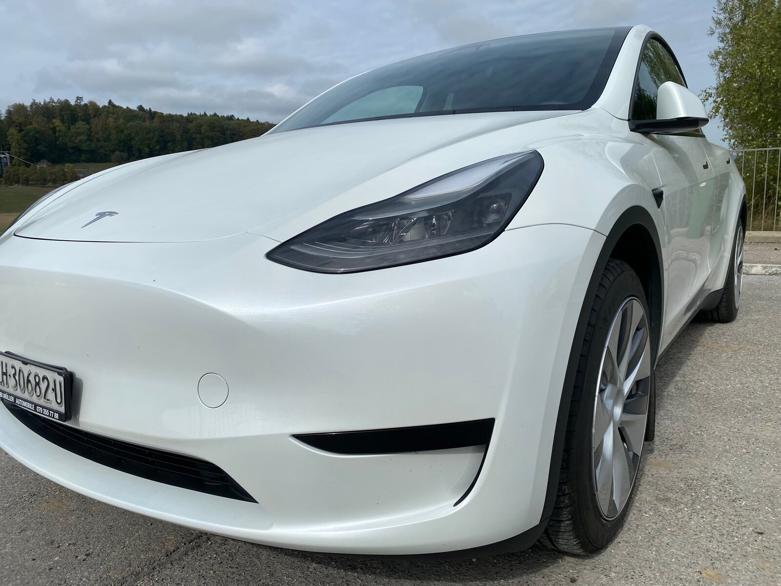 TESLA MODEL Y, Électrique, Occasion / Utilisé, Automatique - 2