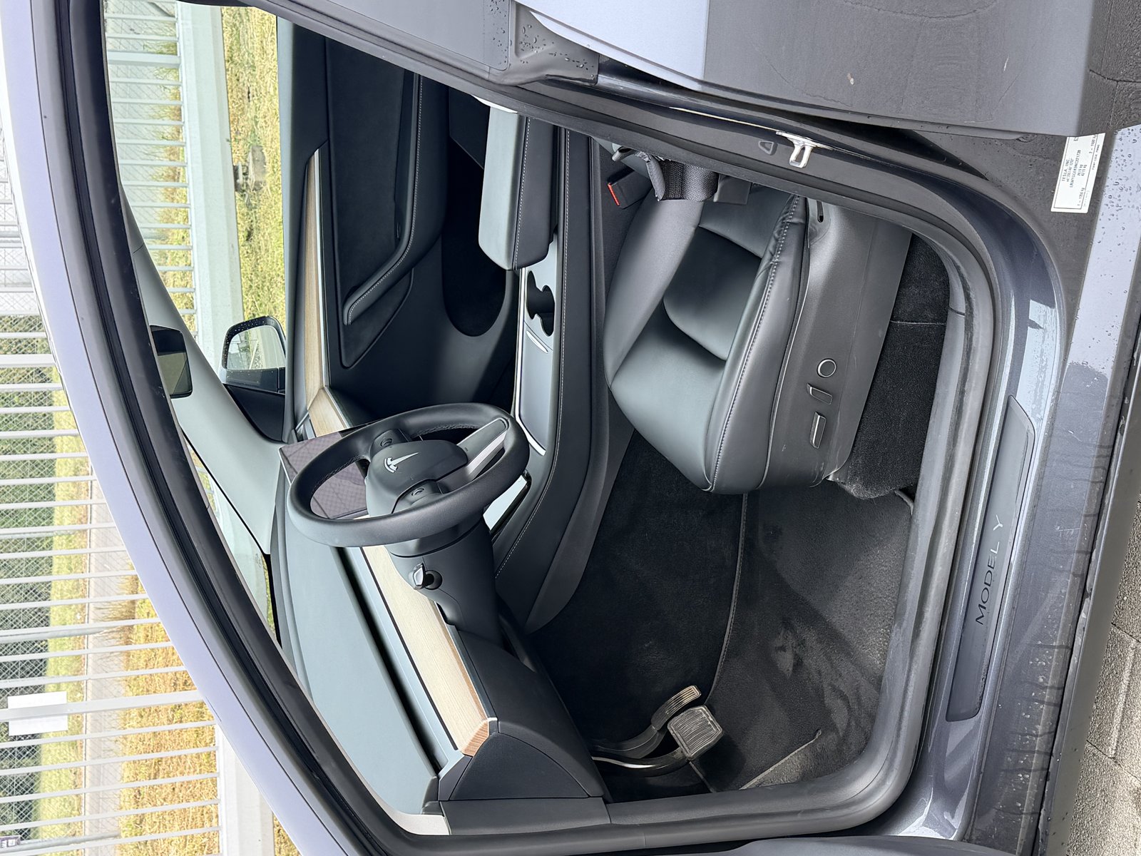 TESLA Model Y Long Range D, Électrique, Occasion / Utilisé, Automatique - 5