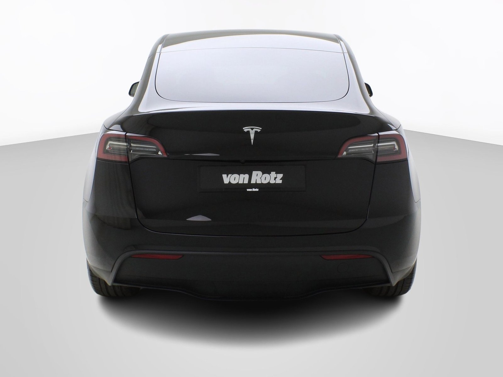 TESLA Model Y Standard, Electric, Second hand / Used, Automatic - 4