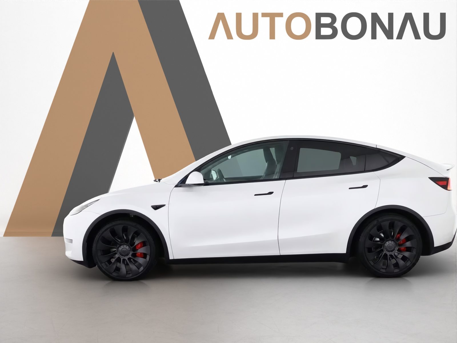TESLA Model Y Performance D, Électrique, Occasion / Utilisé, Automatique - 2