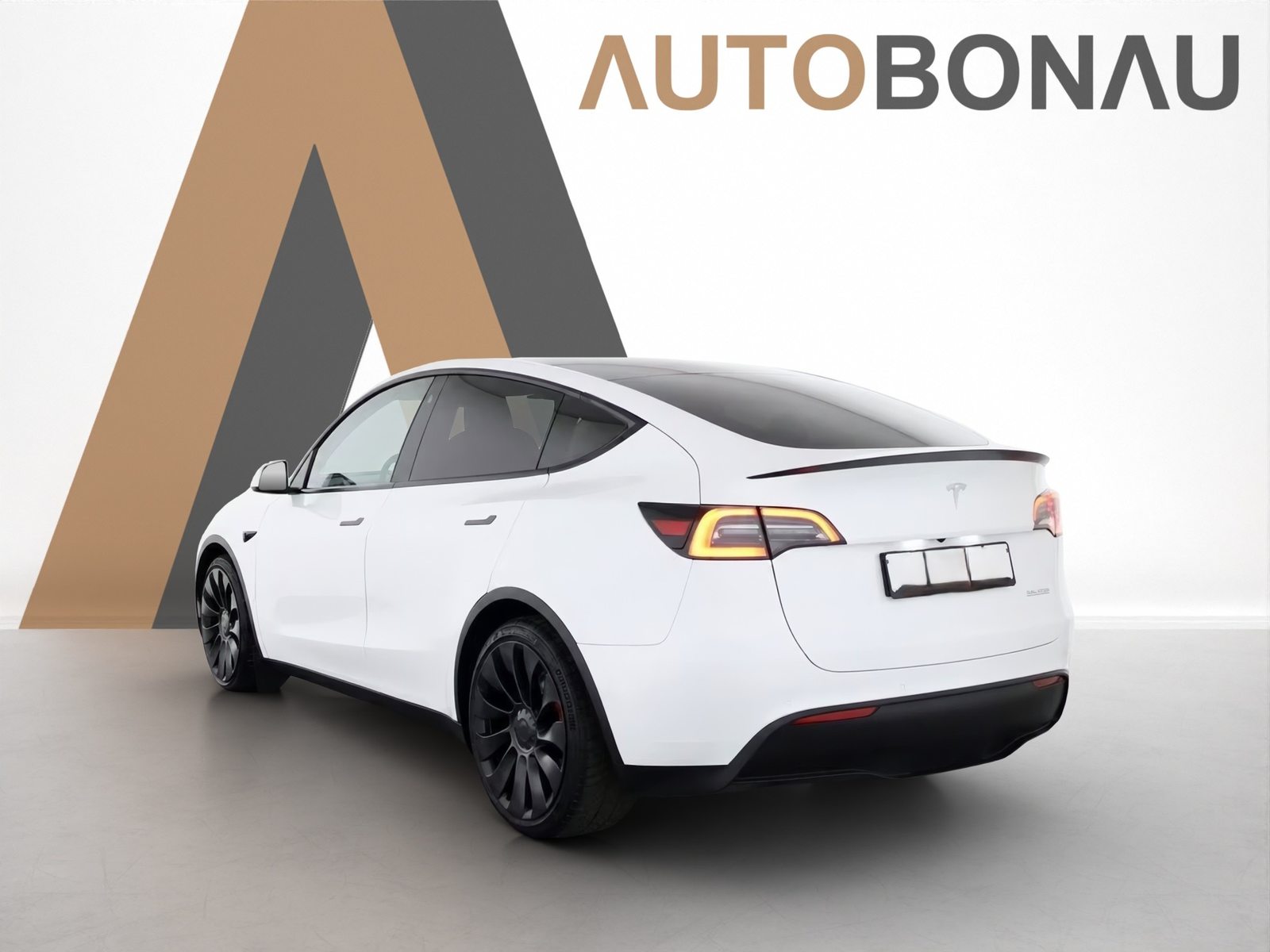TESLA Model Y Performance D, Électrique, Occasion / Utilisé, Automatique - 3