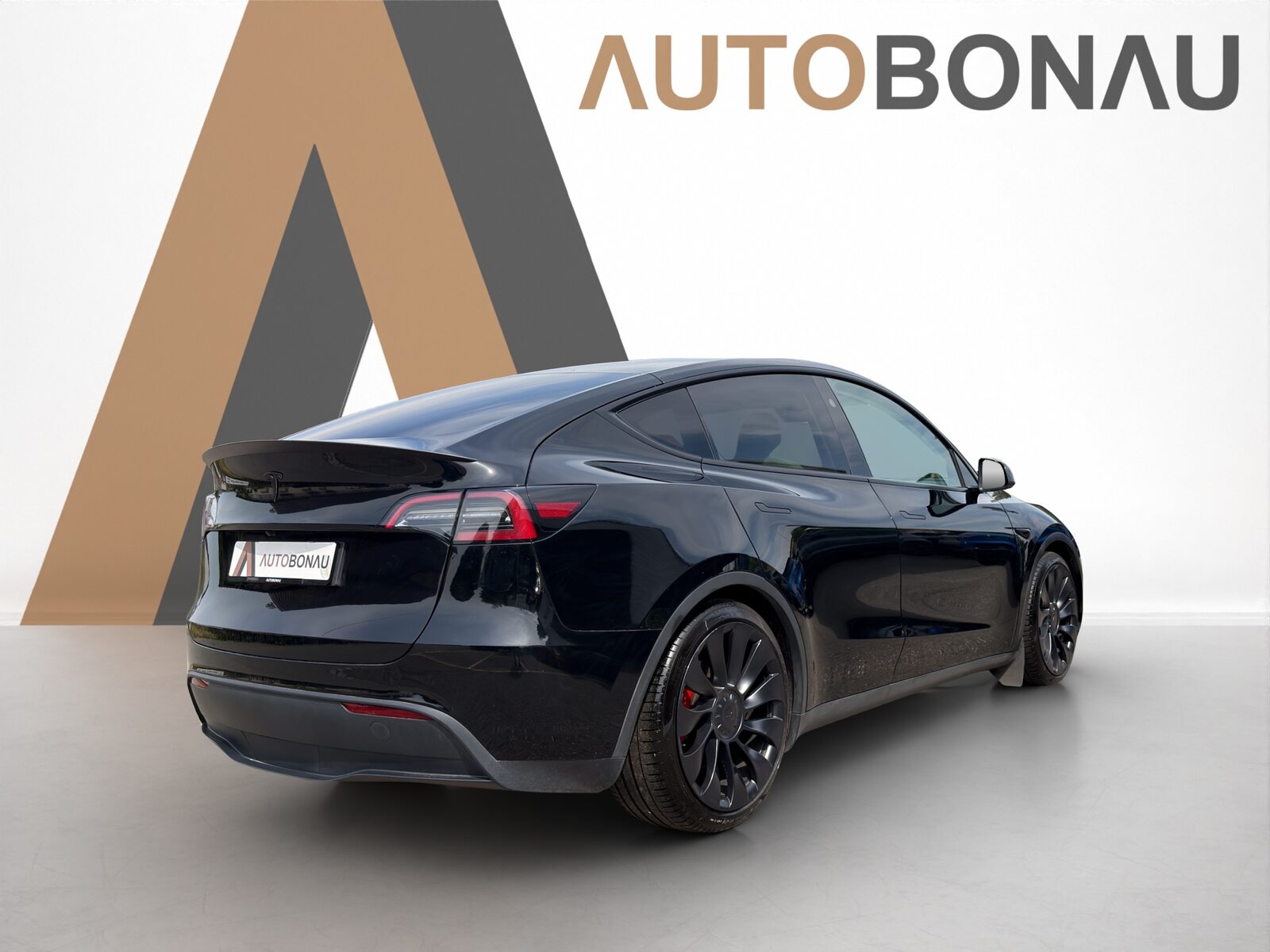 TESLA Model Y Performance D Anhängerkupplung, Electric, Second hand / Used, Automatic - 4
