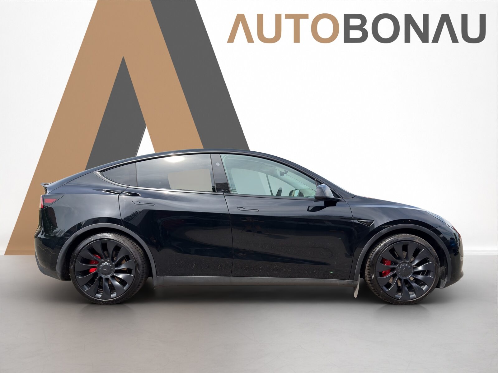 TESLA Model Y Performance D Anhängerkupplung, Electric, Second hand / Used, Automatic - 5