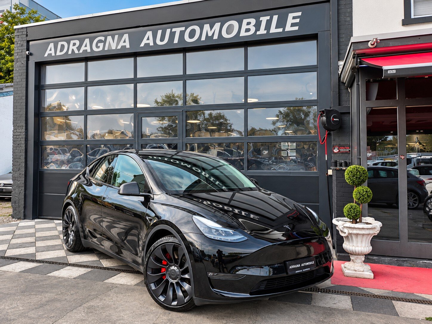 TESLA Model Y Performance