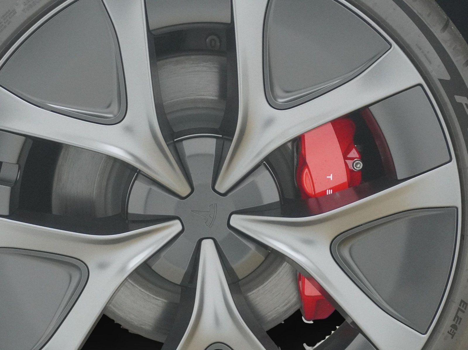 TESLA Model Y Performance AWD, Electric, Ex-demonstrator, Automatic - 6