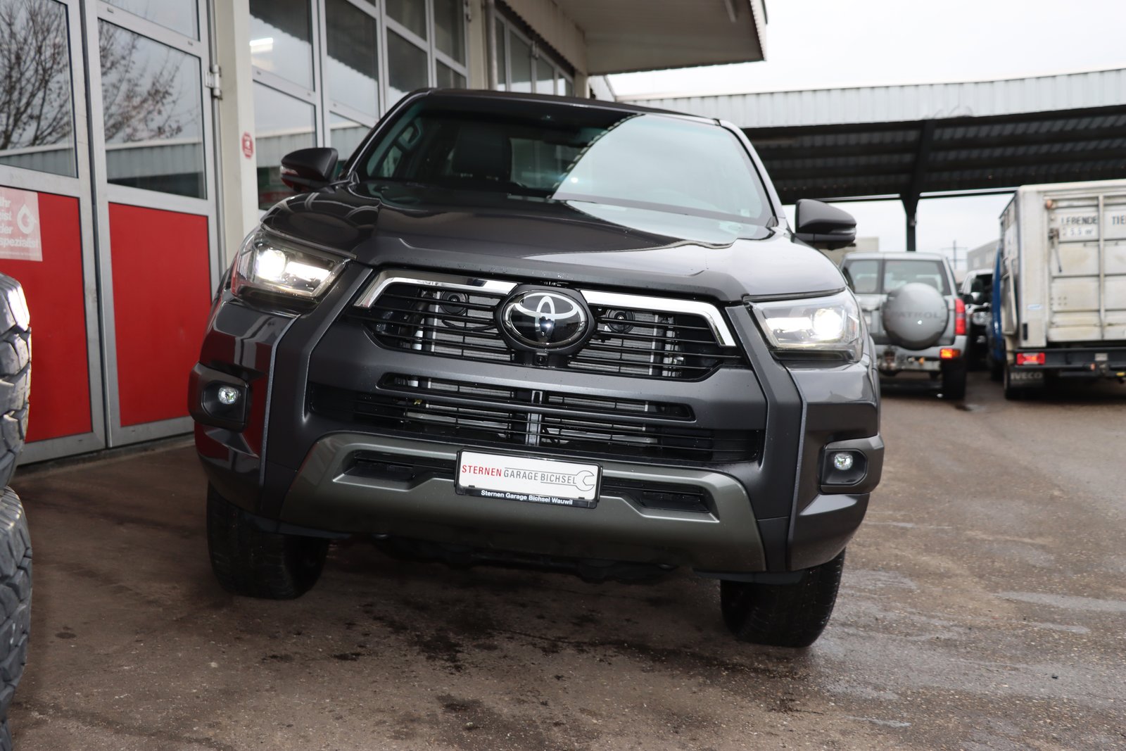 TOYOTA 2.8D-4D Invincible X- Cap 4x4 Automat, Diesel, Auto nuove, Automatico - 3