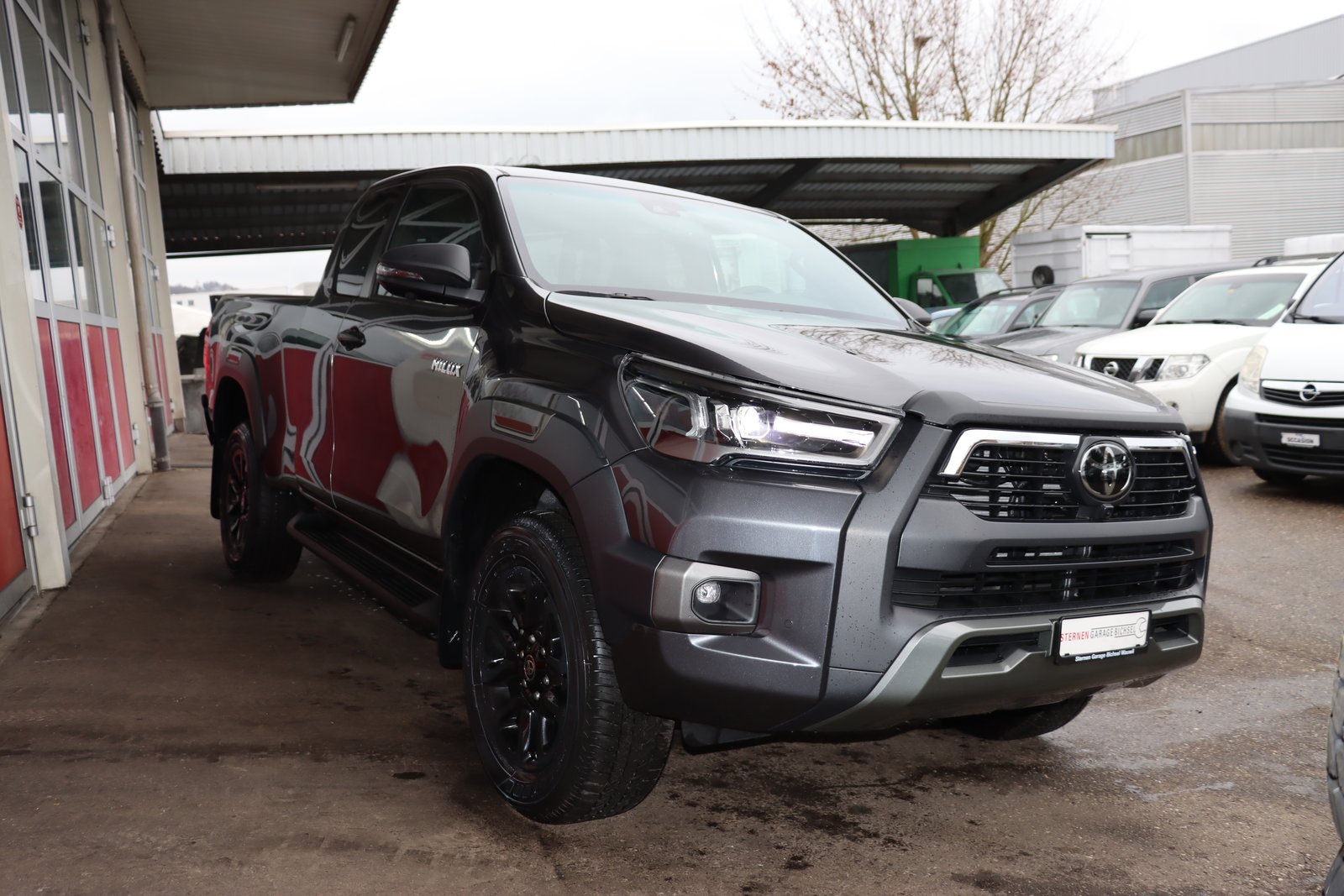 TOYOTA 2.8D-4D Invincible X- Cap 4x4 Automat, Diesel, Auto nuove, Automatico - 4