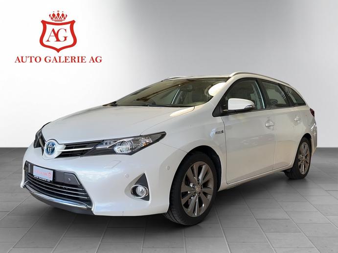 TOYOTA Auris Touring Sports 1.33 Terra, Petrol, Second hand / Used, Manual