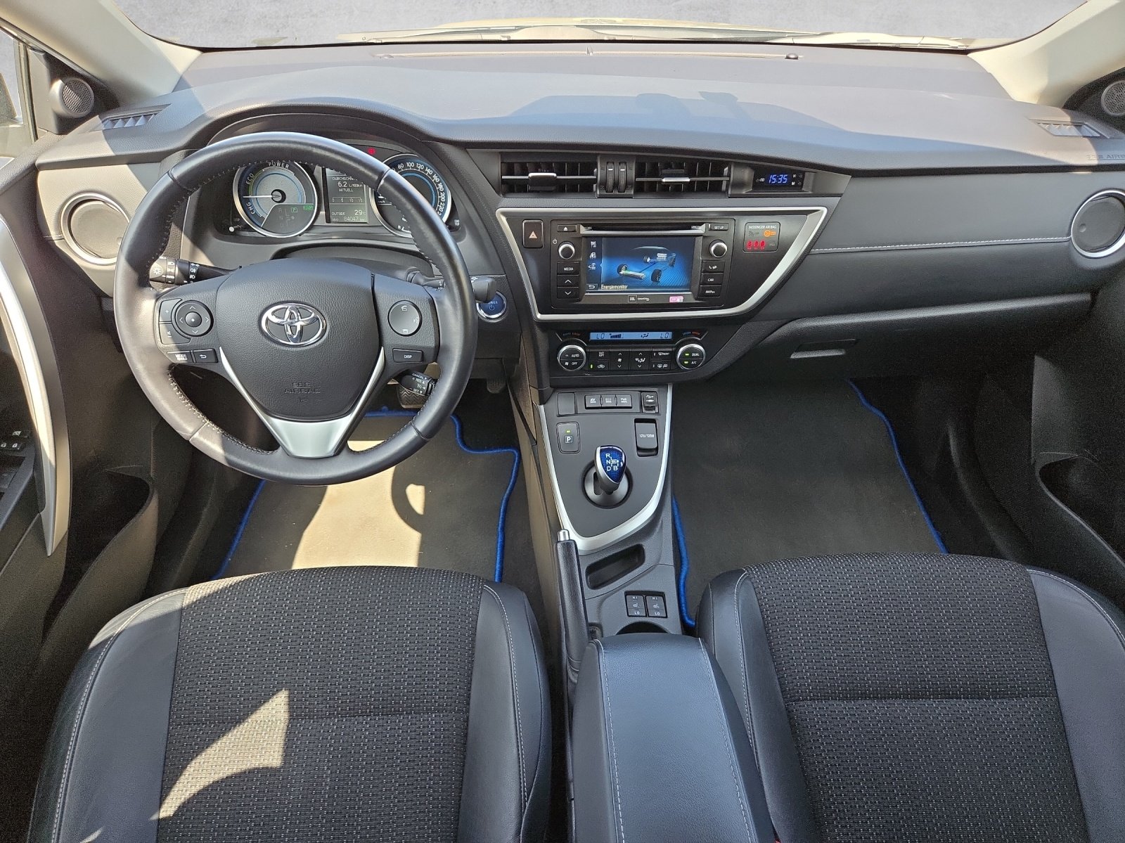 TOYOTA Auris Touring Sports 1.8 HSD S, Petrol, Second hand / Used, Automatic - 4