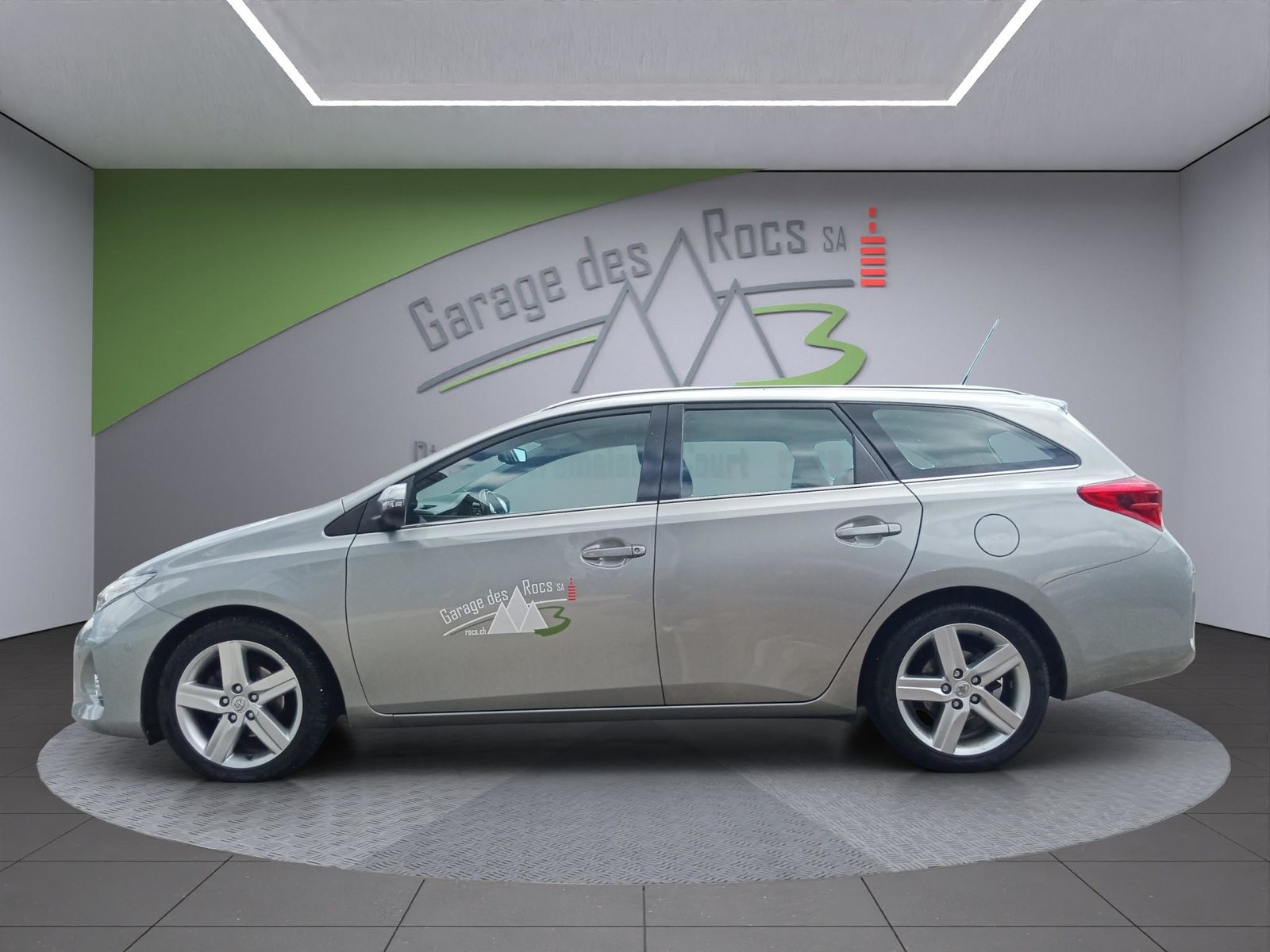 TOYOTA Auris Touring Sports 1.6 Sol, Benzina, Occasioni / Usate, Manuale - 3