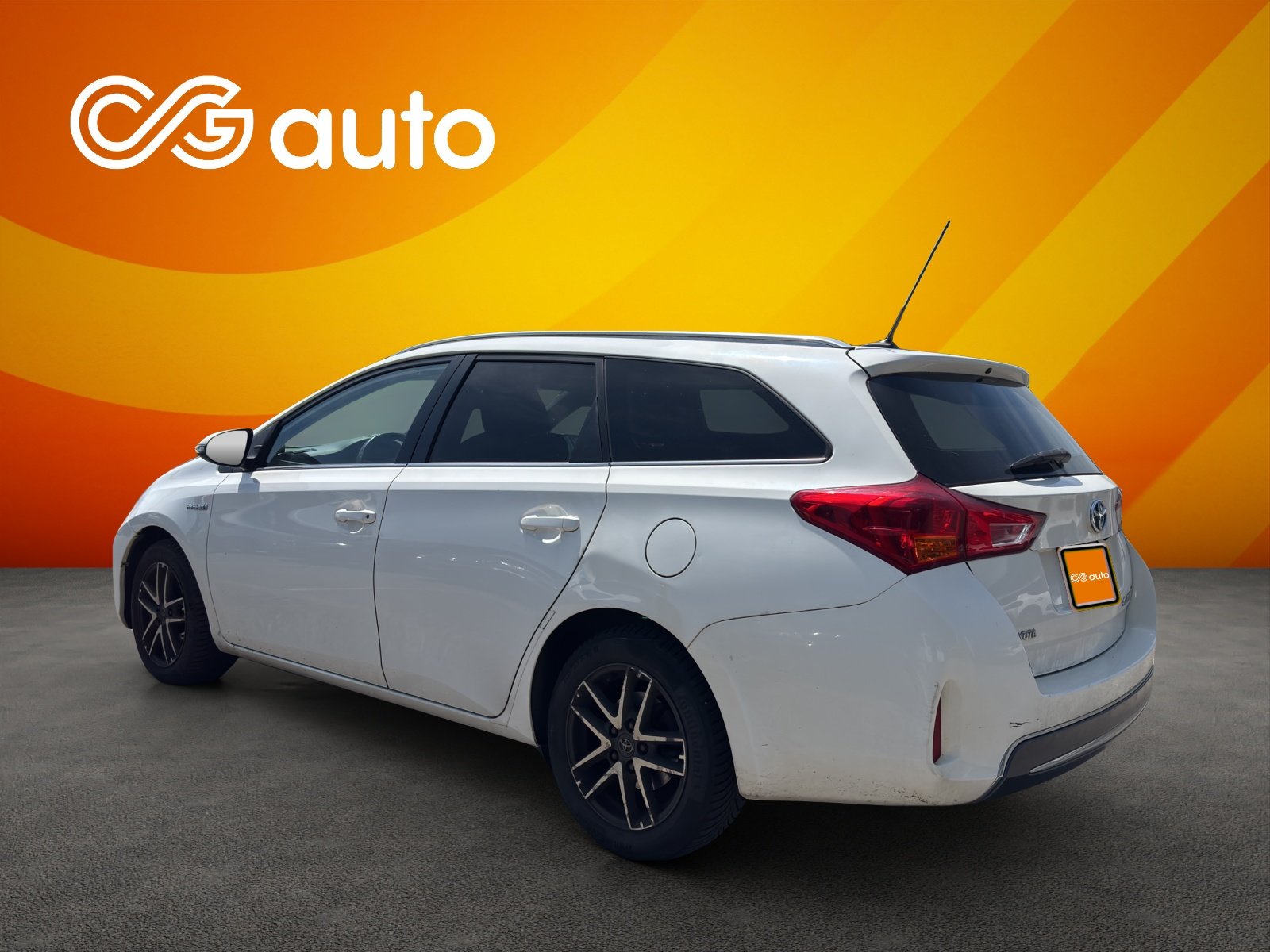 TOYOTA Auris Touring Sports 1.8 16V HSD Linea Trend, Full-Hybrid Petrol/Electric, Second hand / Used, Automatic - 6