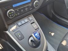 TOYOTA Auris 1.8 HSD Trend, Hybride Intégral Essence/Électricité, Occasion / Utilisé, Automatique - 7