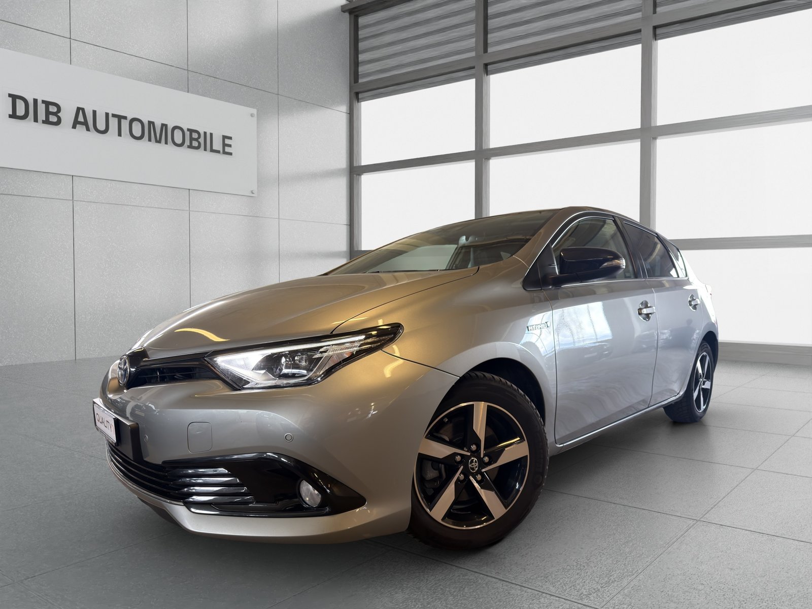 TOYOTA Auris 1.8 HSD Limited e-CVT*TOP ZUSTAND*TOP AUSSTATTU, Voll-Hybrid Benzin/Elektro, Occasion / Gebraucht, Automatik - 2