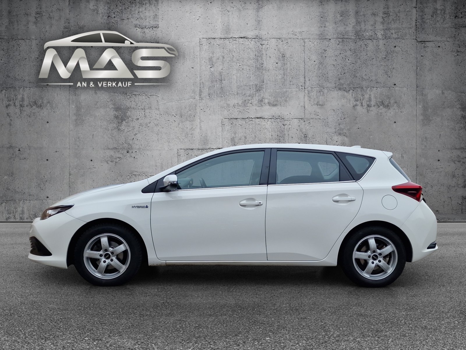 TOYOTA AURIS, Voll-Hybrid Benzin/Elektro, Occasion / Gebraucht, Automatik - 3
