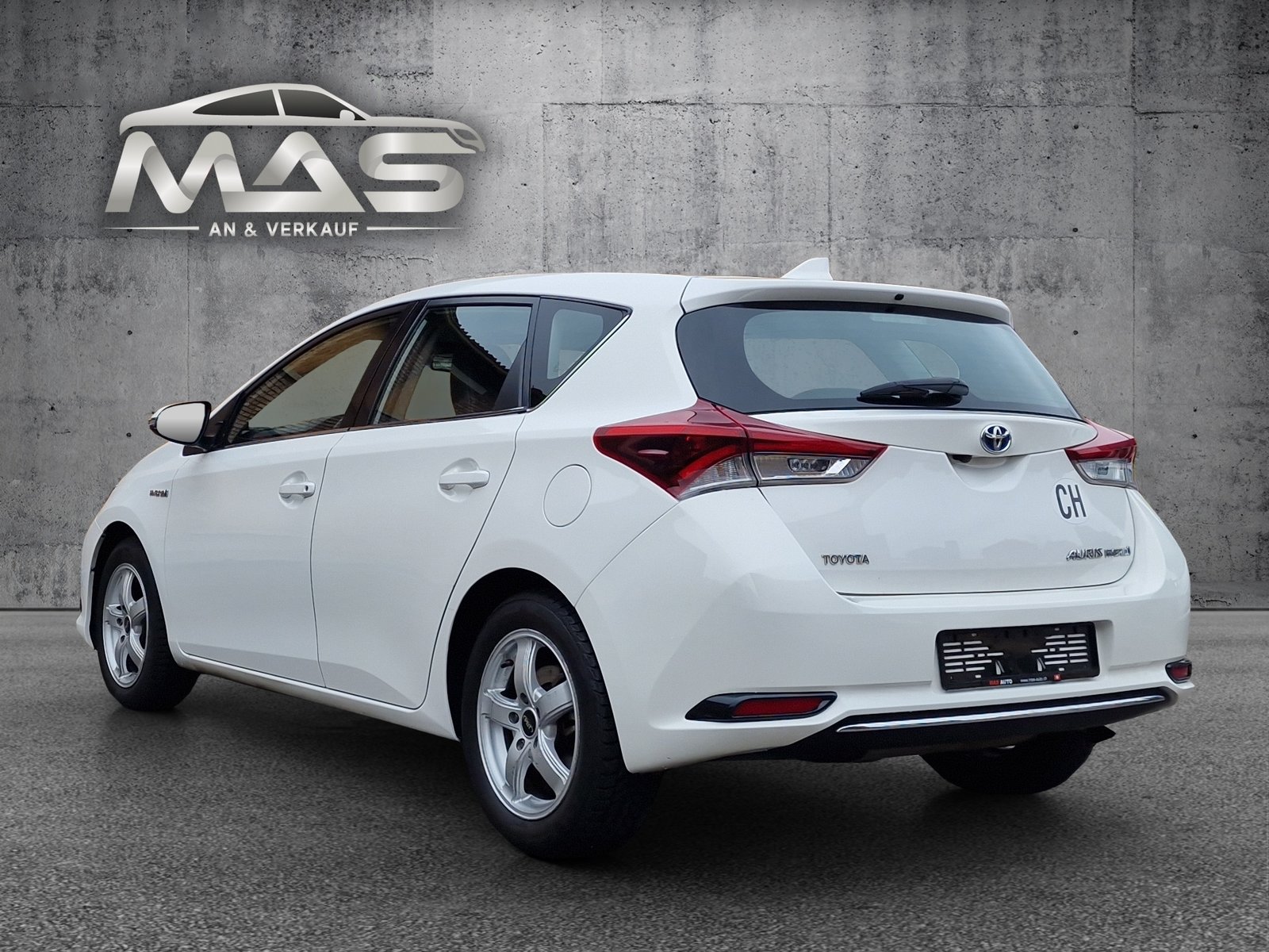 TOYOTA AURIS, Voll-Hybrid Benzin/Elektro, Occasion / Gebraucht, Automatik - 4