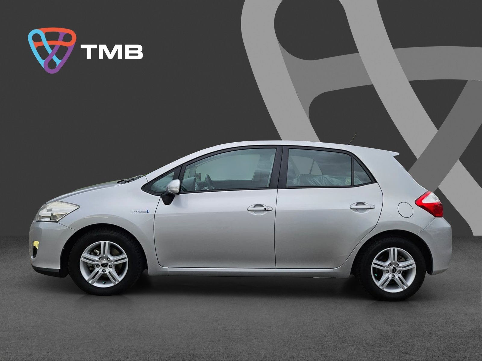 TOYOTA Auris 1.8 16V HSD Linea Sol, Full-Hybrid Petrol/Electric, Second hand / Used, Automatic - 2