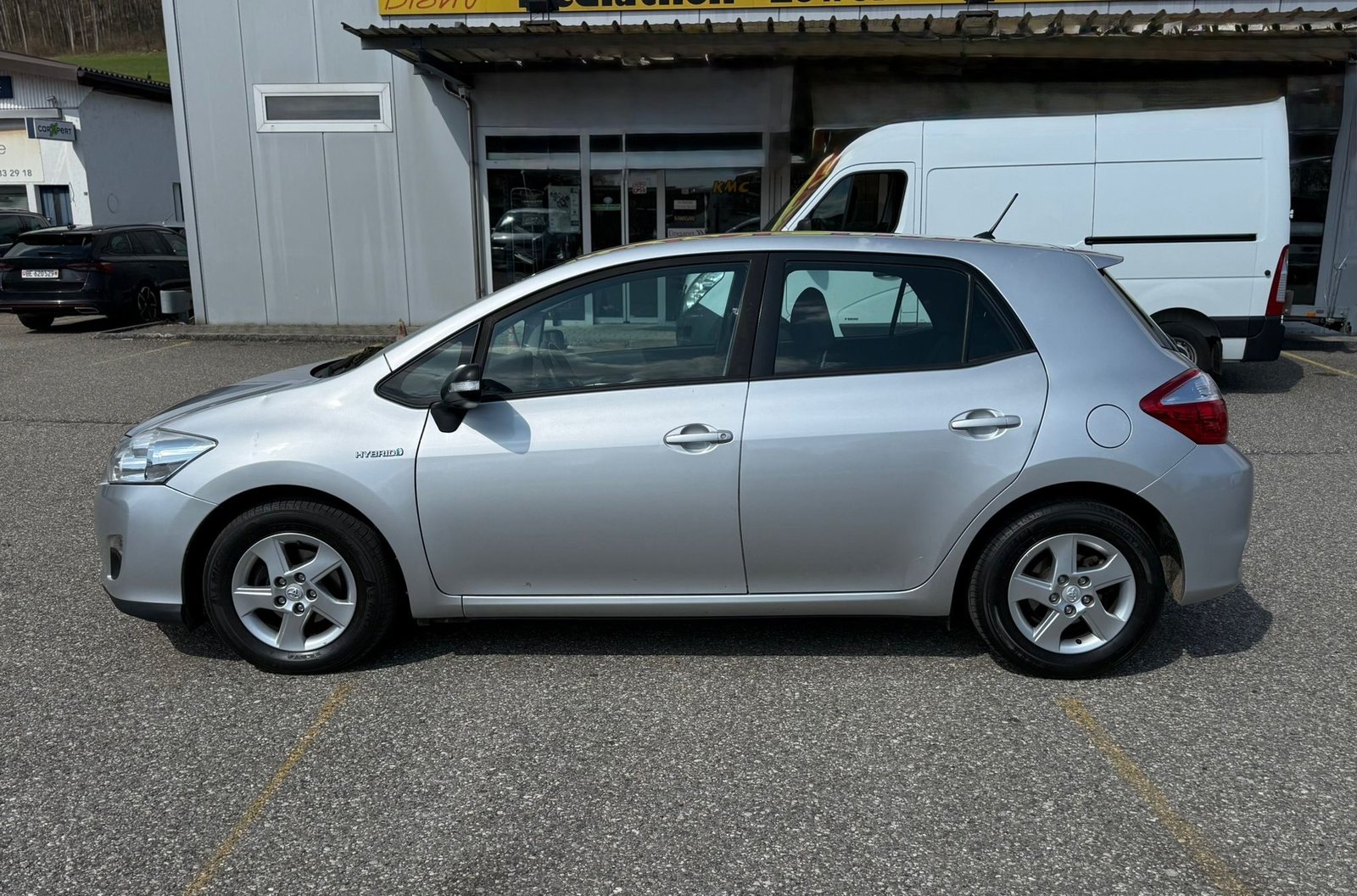 TOYOTA Auris 1.8 16V HSD Linea Luna, Hybride Intégral Essence/Électricité, Occasion / Utilisé, Automatique - 7