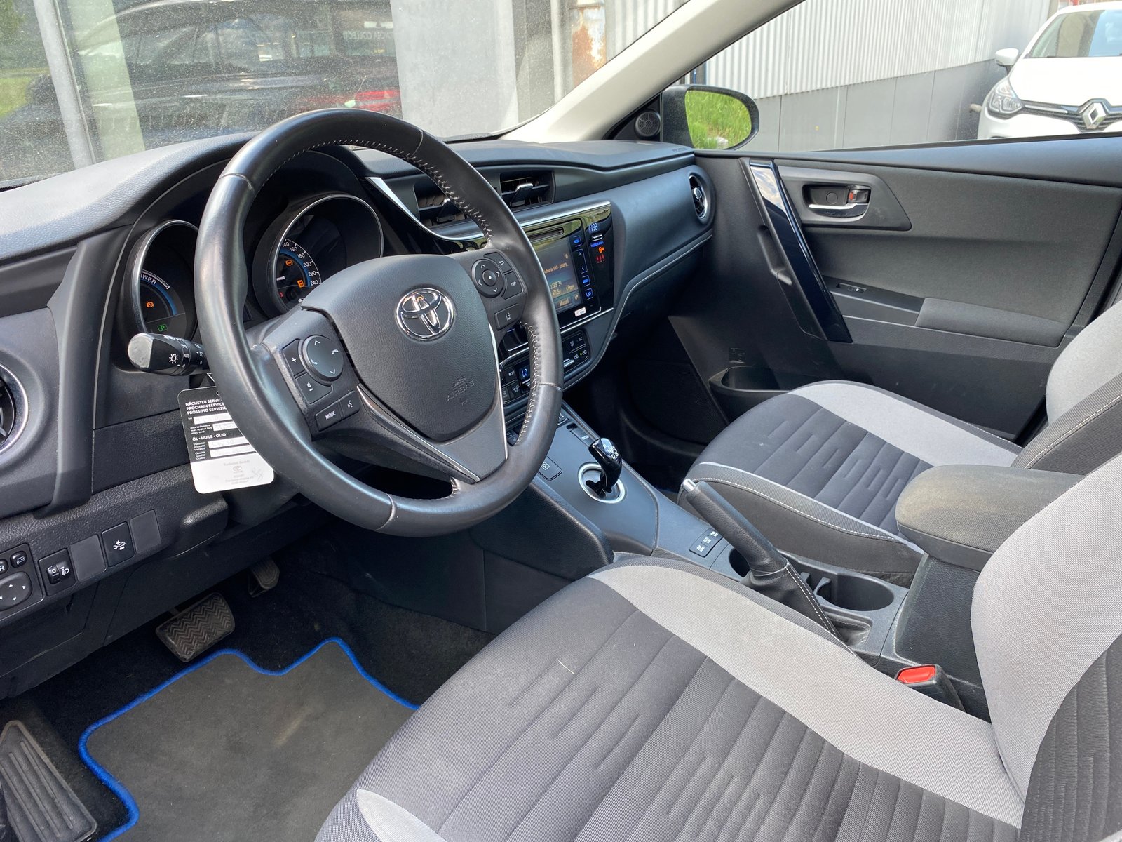 TOYOTA Auris 1.8 HSD Trend, Voll-Hybrid Benzin/Elektro, Occasion / Gebraucht, Automatik - 5
