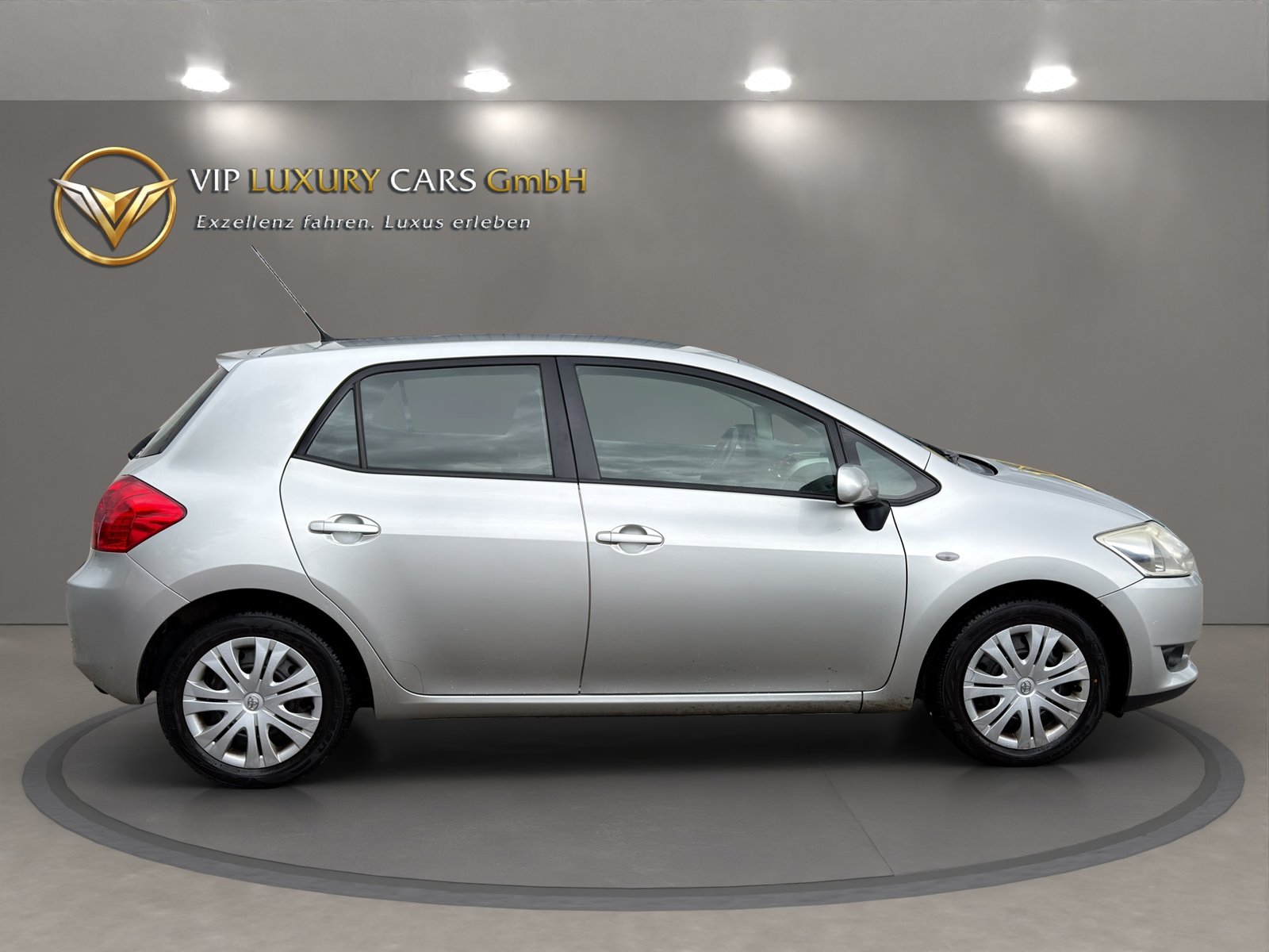 TOYOTA Auris 1.6 Linea Luna, Petrol, Second hand / Used, Manual - 5