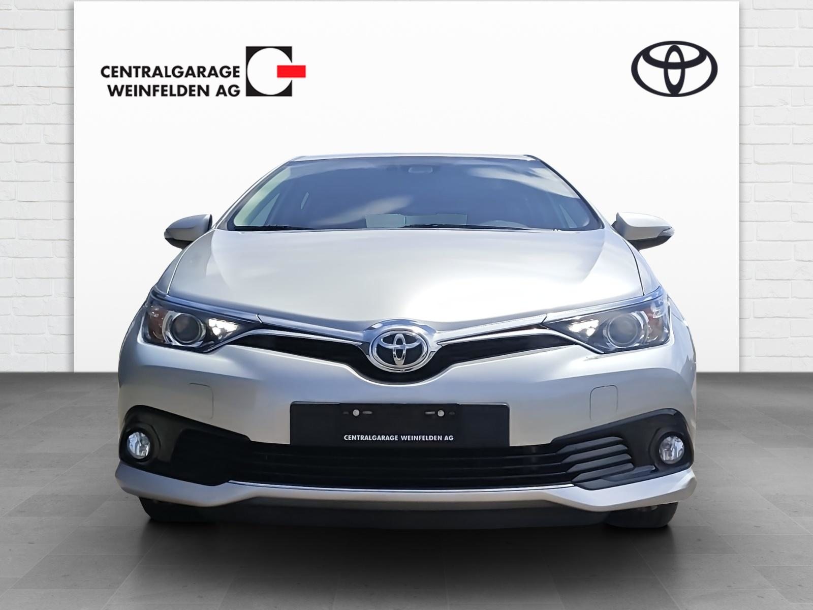 TOYOTA Auris 1.2 T Trend, Petrol, Second hand / Used, Manual - 2