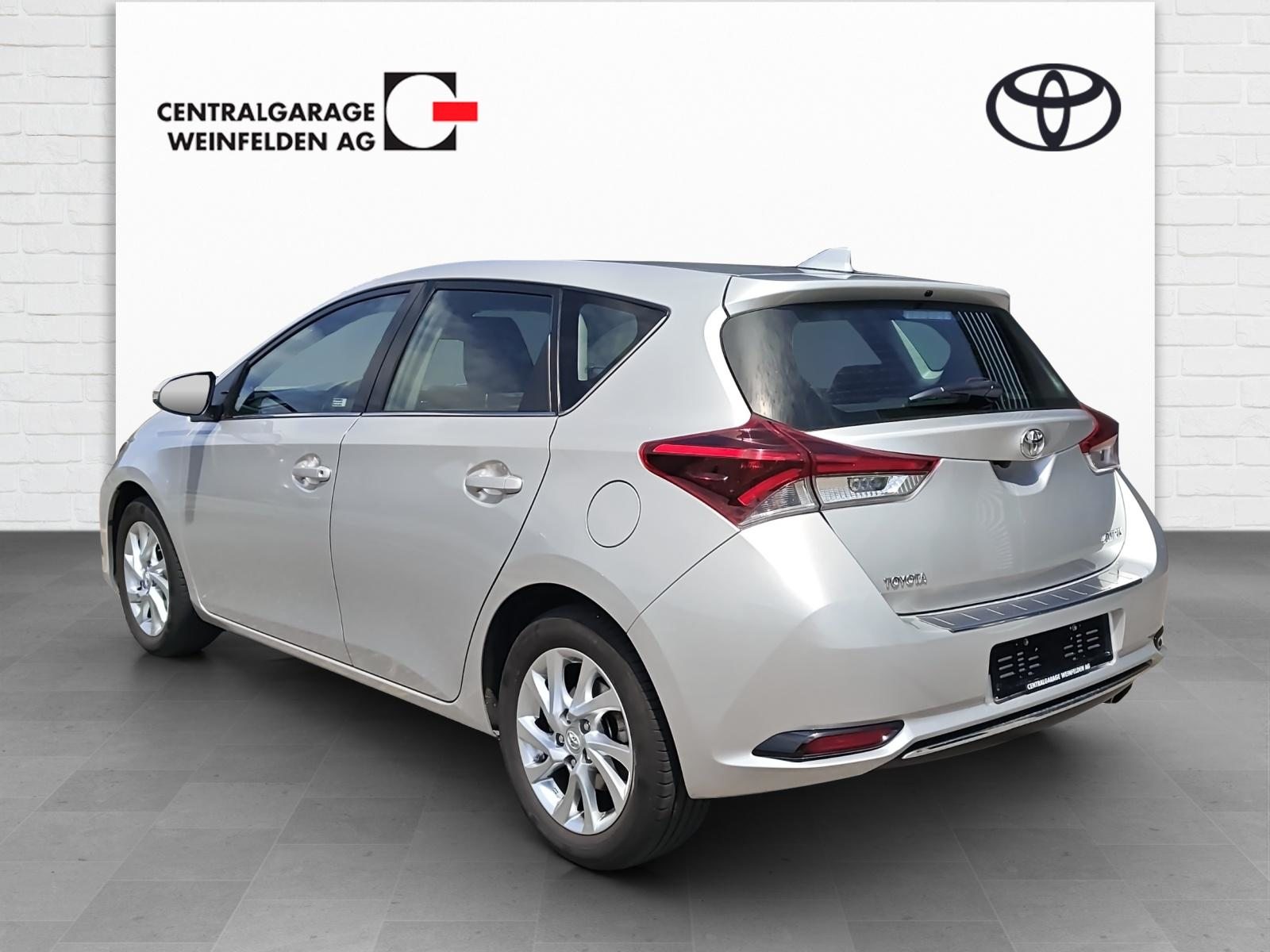 TOYOTA Auris 1.2 T Trend, Petrol, Second hand / Used, Manual - 4
