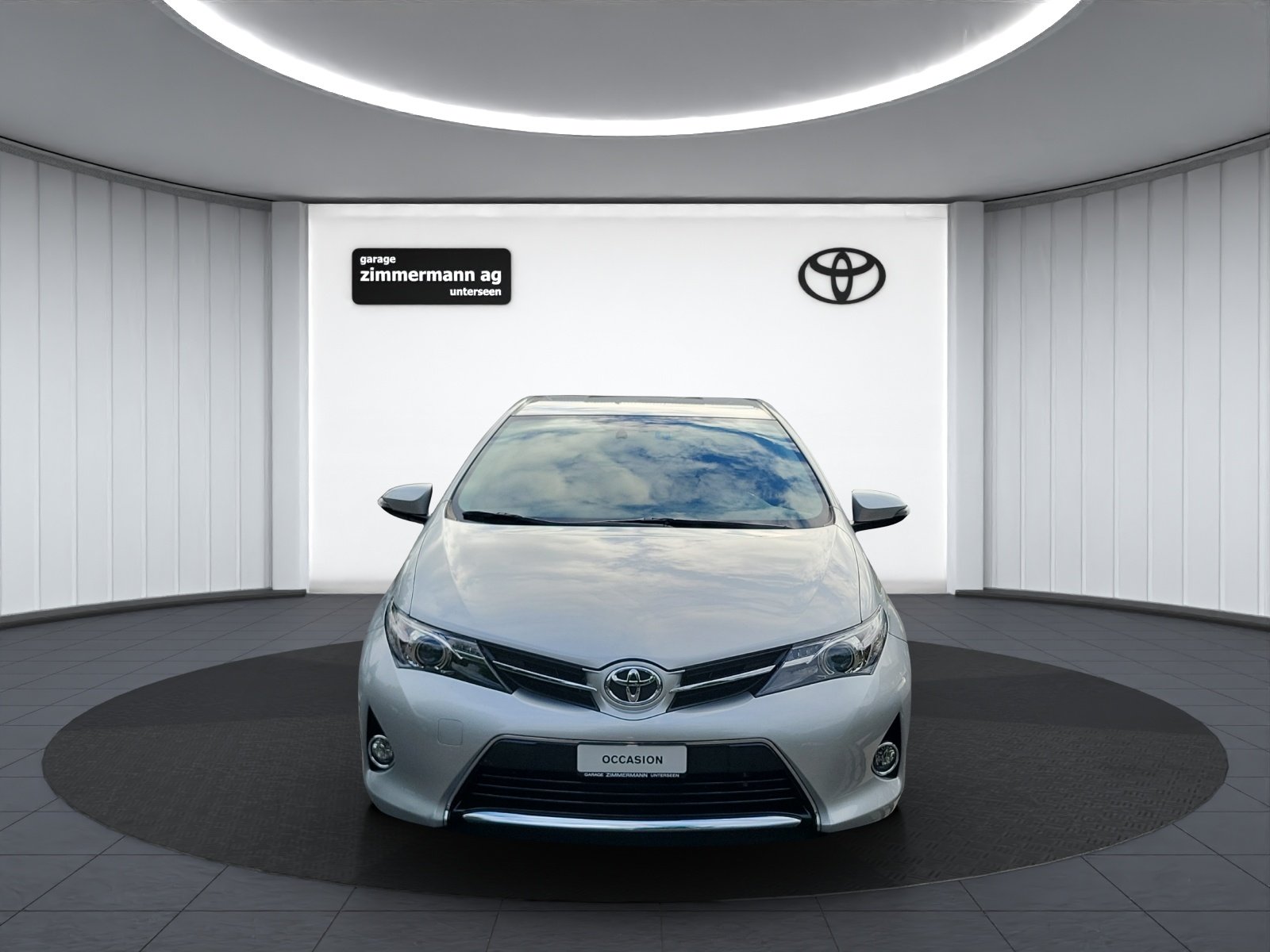 TOYOTA Auris 1.6 VMa Trend MultiDrive, Essence, Occasion / Utilisé, Automatique - 2