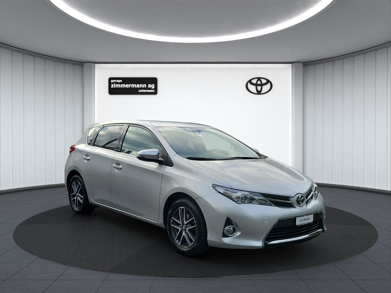 TOYOTA Auris 1.6 VMa Trend MultiDrive, Essence, Occasion / Utilisé, Automatique - 3