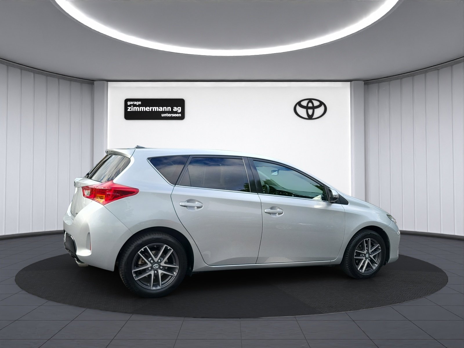 TOYOTA Auris 1.6 VMa Trend MultiDrive, Essence, Occasion / Utilisé, Automatique - 6