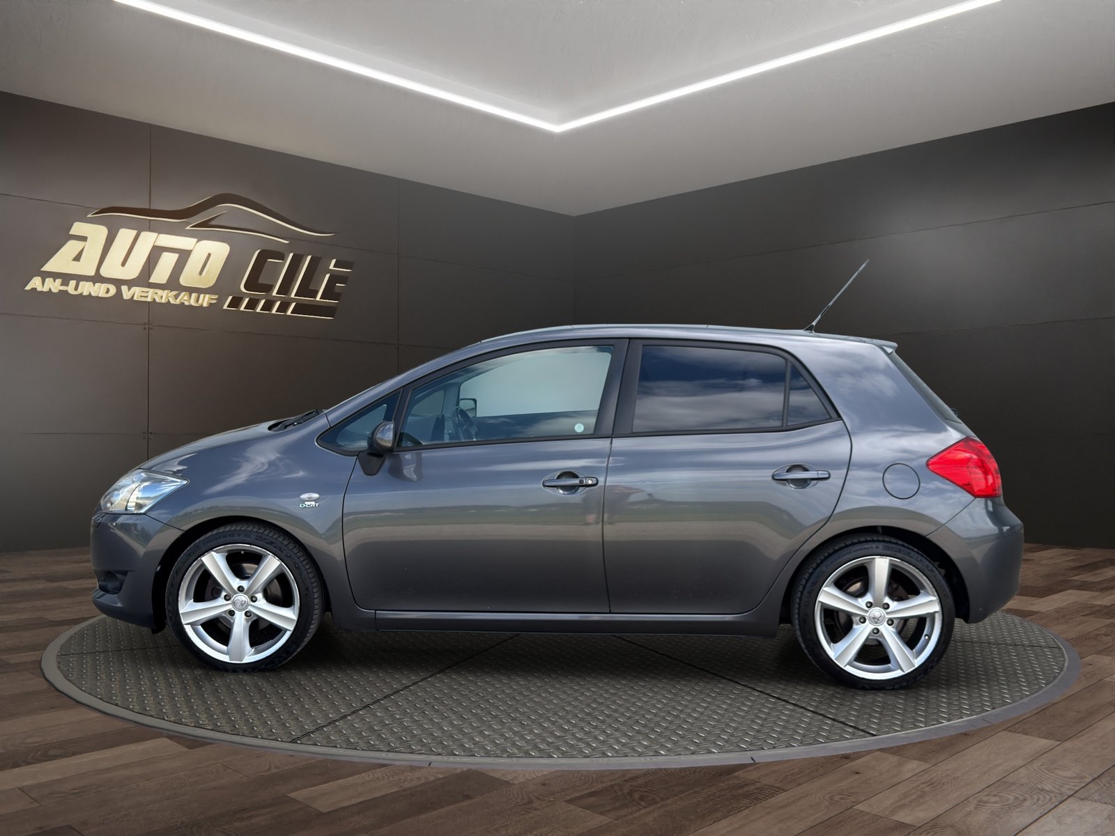 TOYOTA Auris 2.2 D-4D CleanPower Linea Sol Premium, Diesel, Occasion / Utilisé, Manuelle - 4