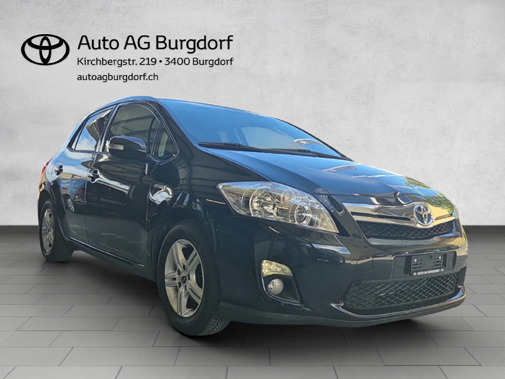 TOYOTA Auris 1.8 HSD Linea Sol
