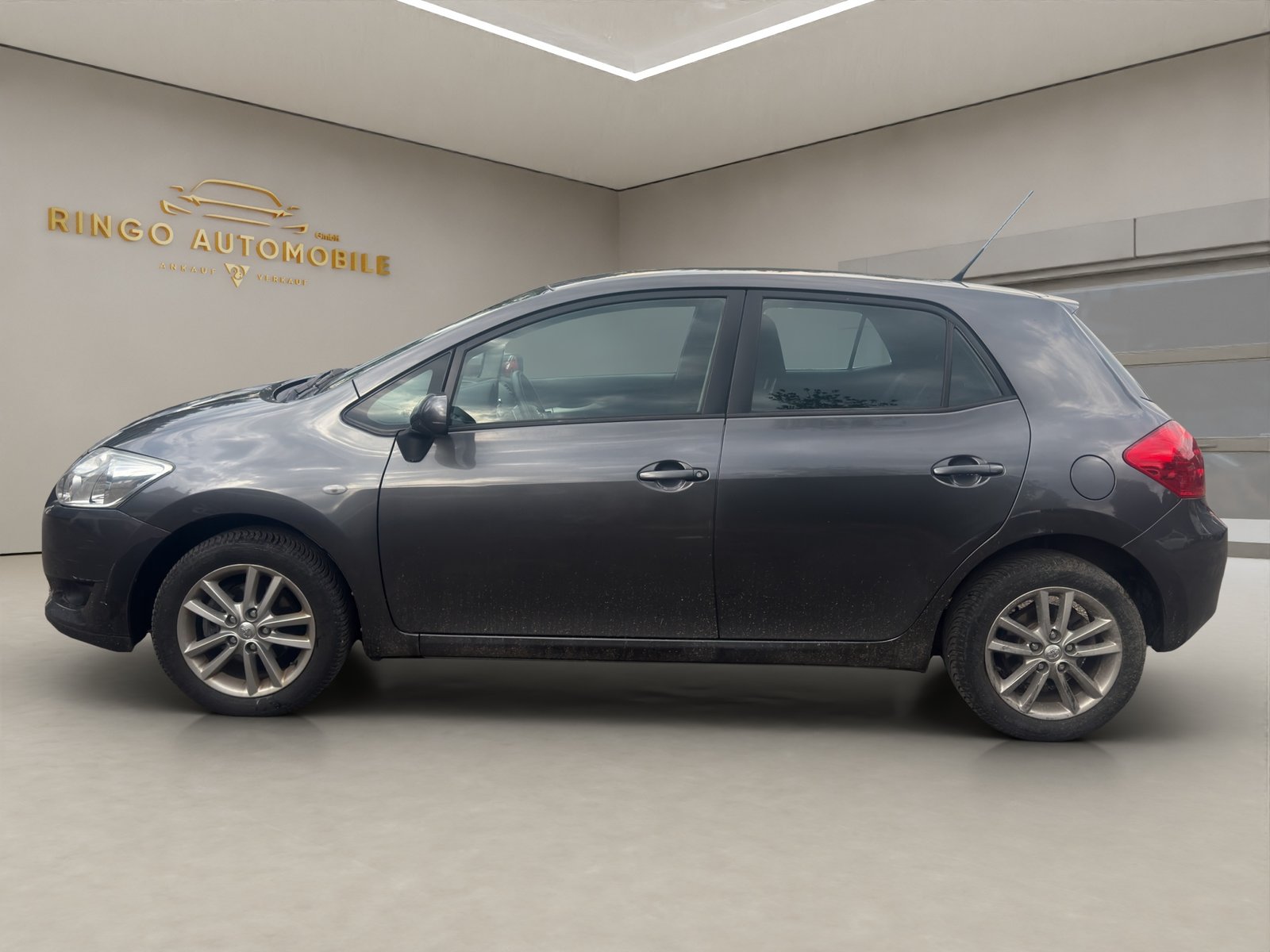 TOYOTA Auris 1.6 Linea Sol MultiMode, Petrol, Second hand / Used, Automatic - 4
