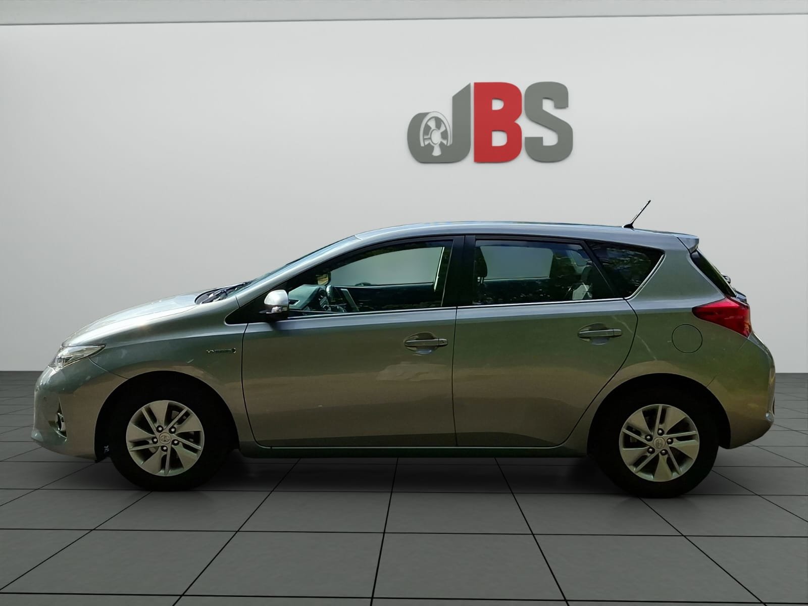 TOYOTA Auris 1.8 16V HSD Linea Luna, Full-Hybrid Petrol/Electric, Second hand / Used, Automatic - 4