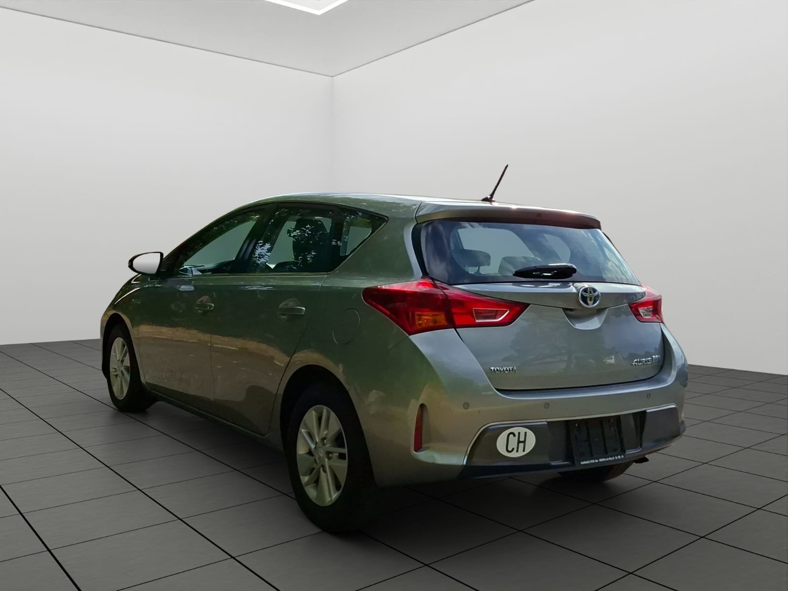 TOYOTA Auris 1.8 16V HSD Linea Luna, Full-Hybrid Petrol/Electric, Second hand / Used, Automatic - 5