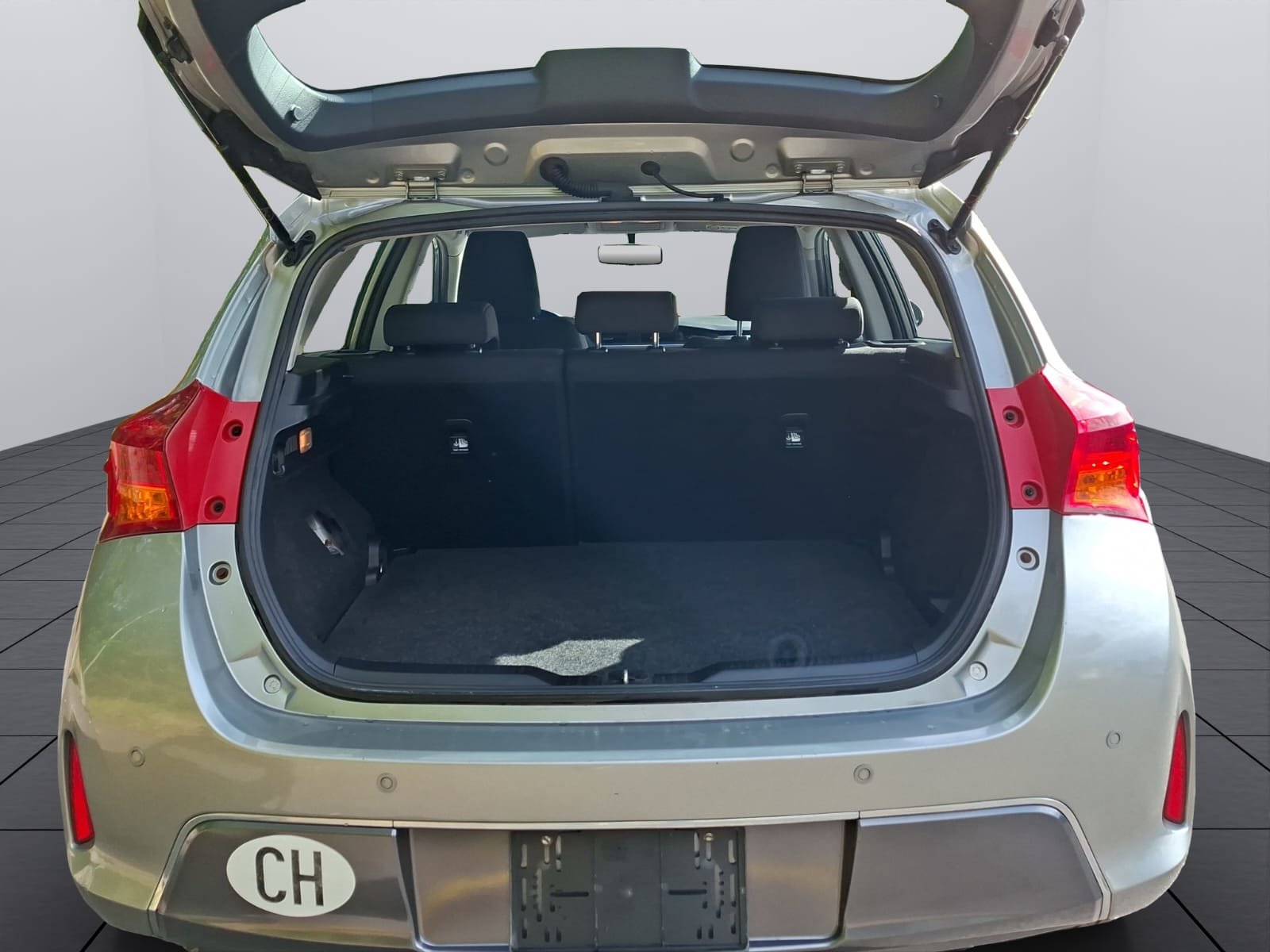 TOYOTA Auris 1.8 16V HSD Linea Luna, Full-Hybrid Petrol/Electric, Second hand / Used, Automatic - 7