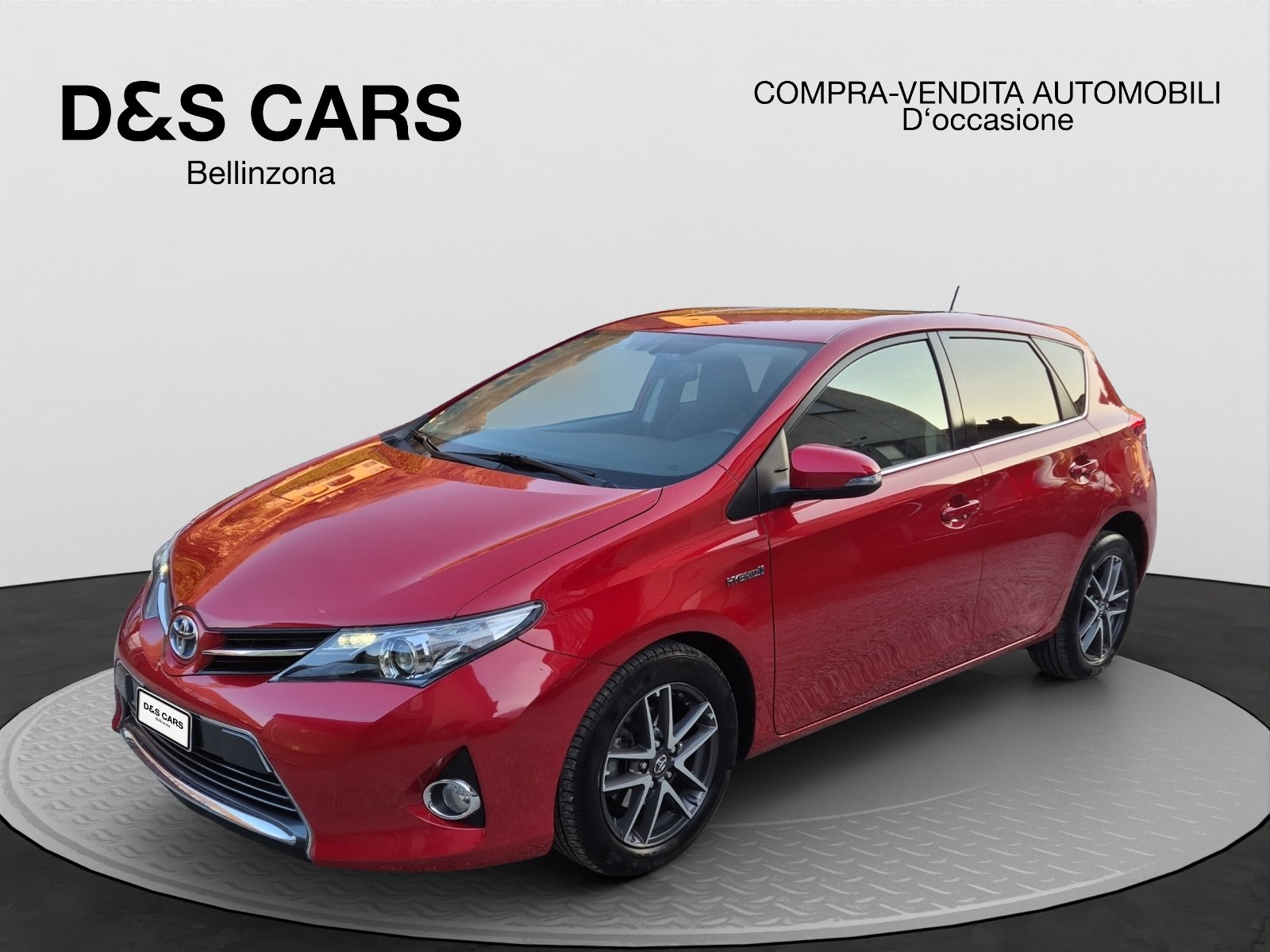 TOYOTA Auris 1.8 16V HSD Linea Trend