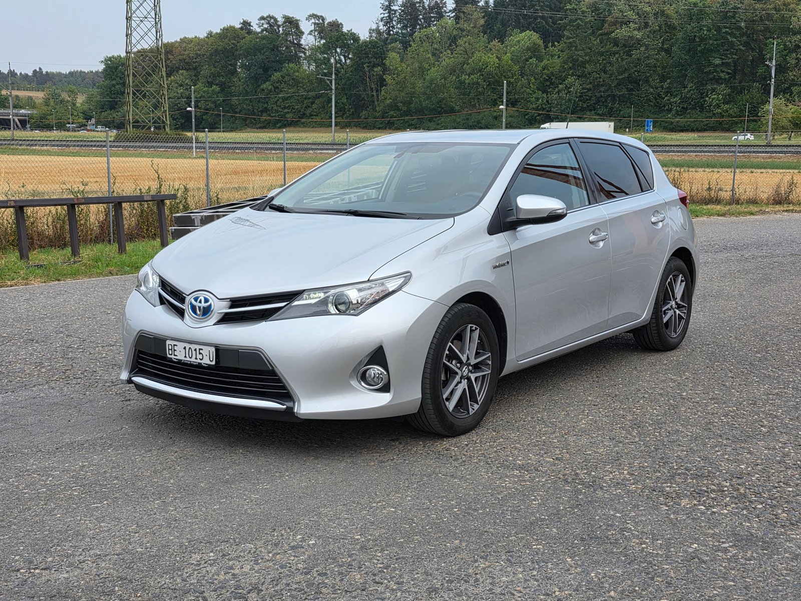 TOYOTA Auris 1.8 16V HSD Linea Trend