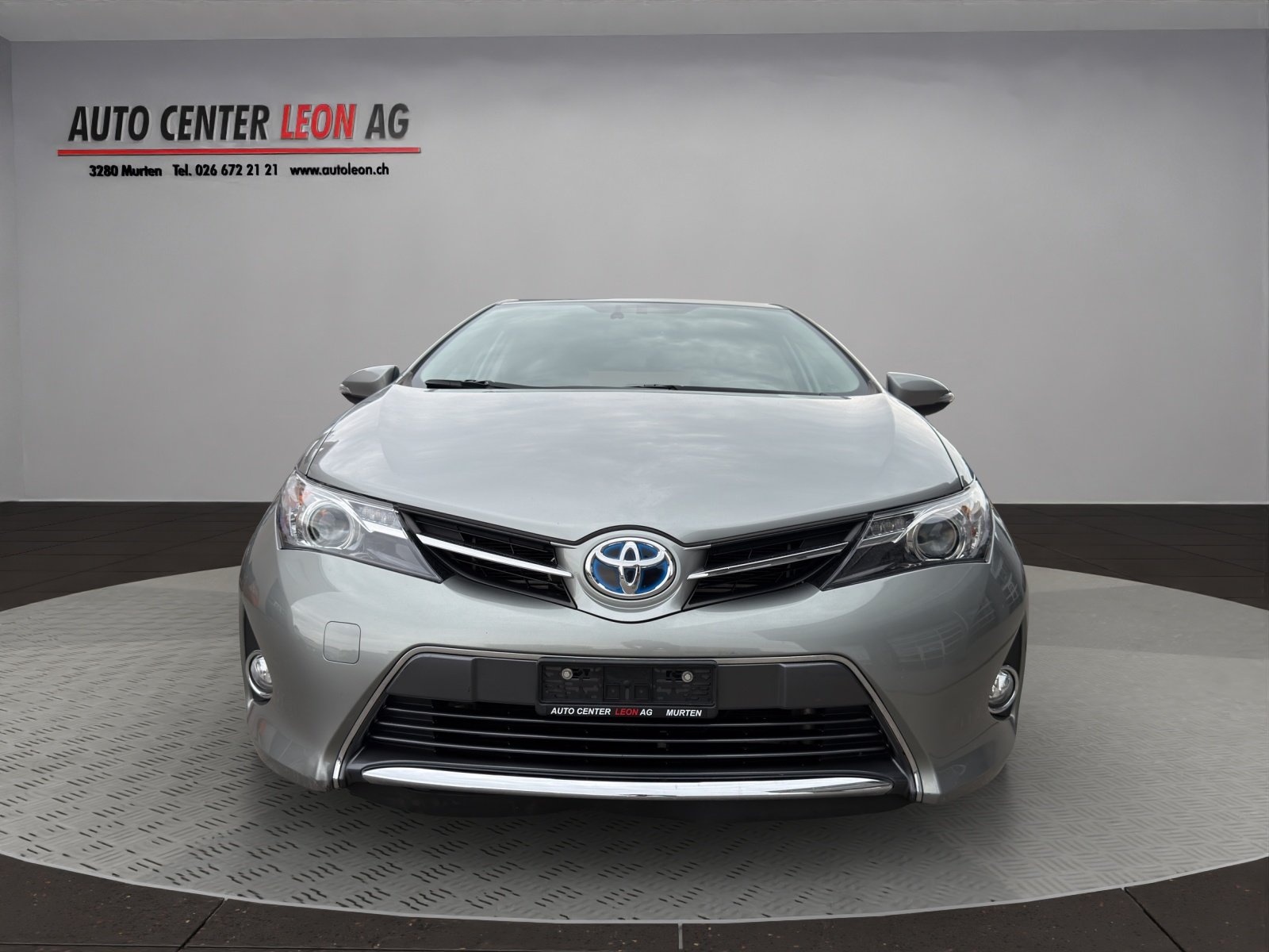 TOYOTA Auris 1.8 16V HSD Linea Trend