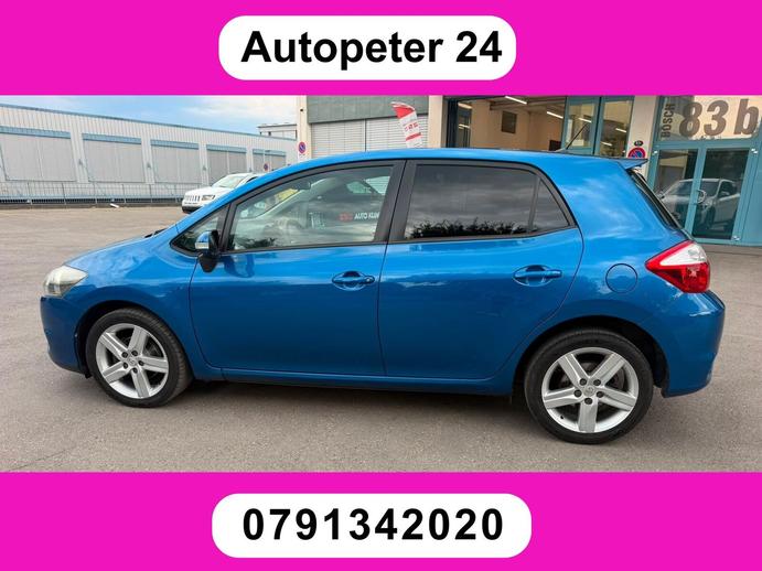 TOYOTA Auris 1.8 Linea Sol, Petrol, Second hand / Used, Manual