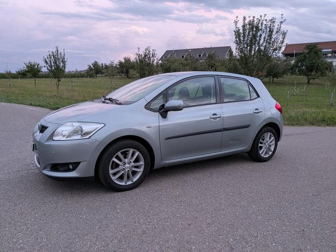 TOYOTA Auris 1.6 Linea Sol, Petrol, Second hand / Used, Manual