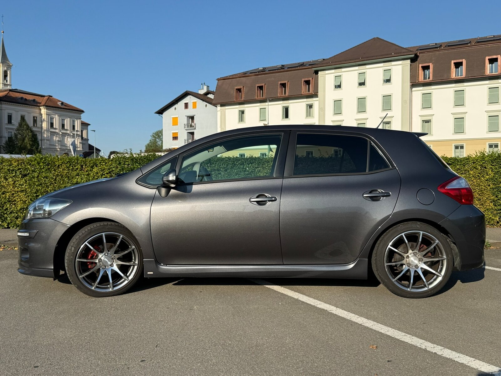 TOYOTA Auris 1.8 VMa Kompressor K2, Benzin, Occasion / Gebraucht, Handschaltung - 2