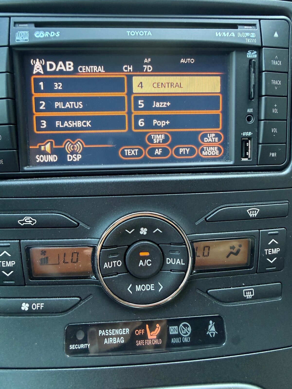TOYOTA Auris 1.8 VMa Kompressor K2, Benzin, Occasion / Gebraucht, Handschaltung - 7