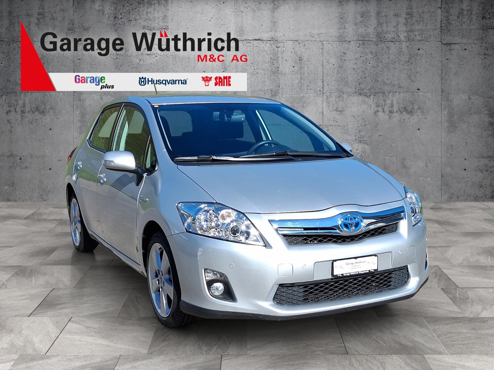 TOYOTA Auris 1.8 HSD Linea Sol, Full-Hybrid Petrol/Electric, Second hand / Used, Automatic - 3