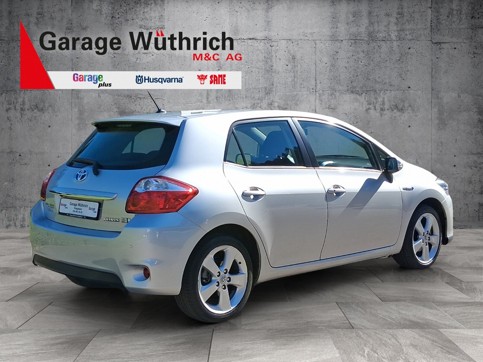 TOYOTA Auris 1.8 HSD Linea Sol, Full-Hybrid Petrol/Electric, Second hand / Used, Automatic - 5