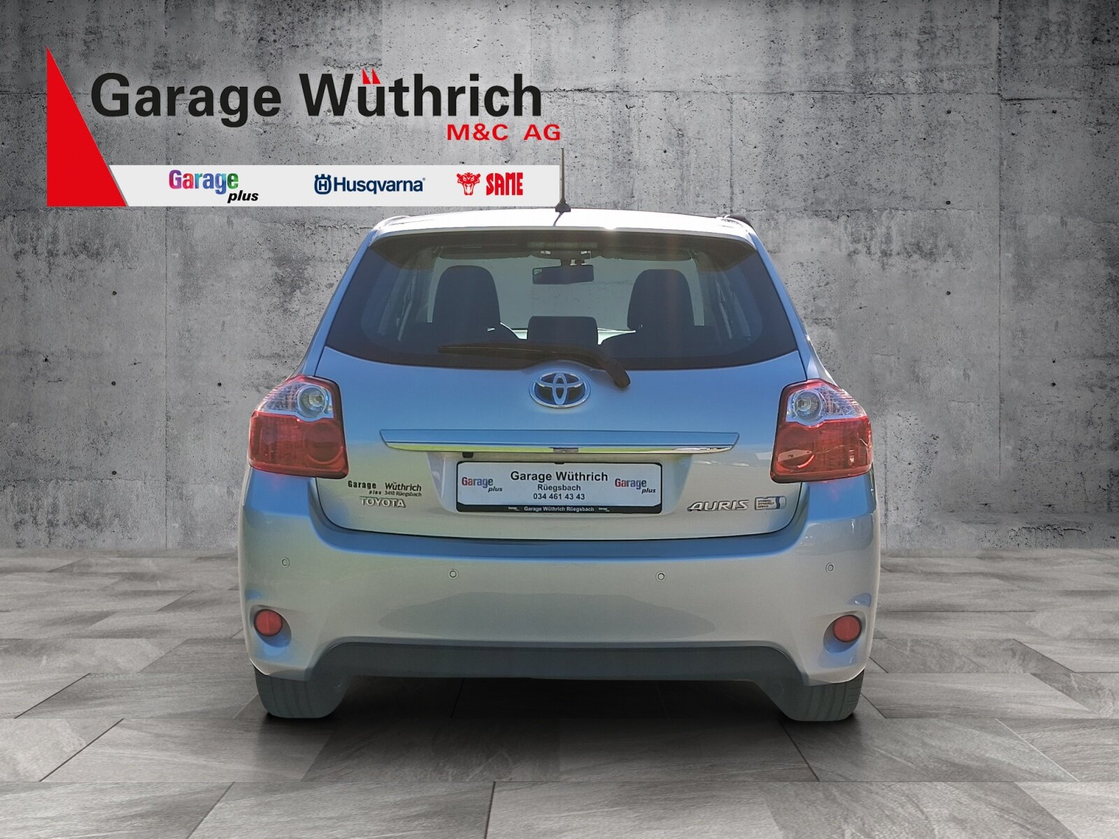 TOYOTA Auris 1.8 HSD Linea Sol, Full-Hybrid Petrol/Electric, Second hand / Used, Automatic - 6